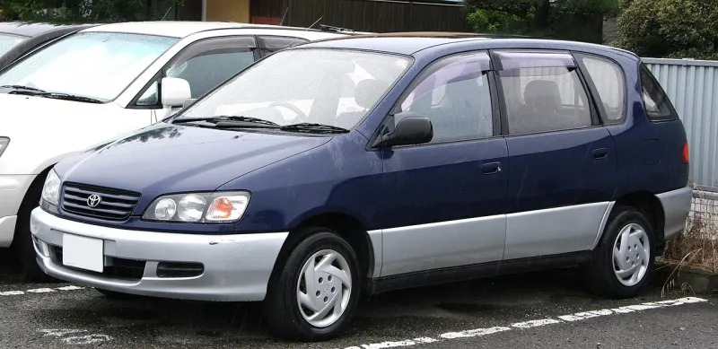 Toyota Picnic First generation (XM10) (1995–2001)