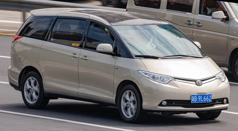 Toyota Previa Third generation (2006–2019)
