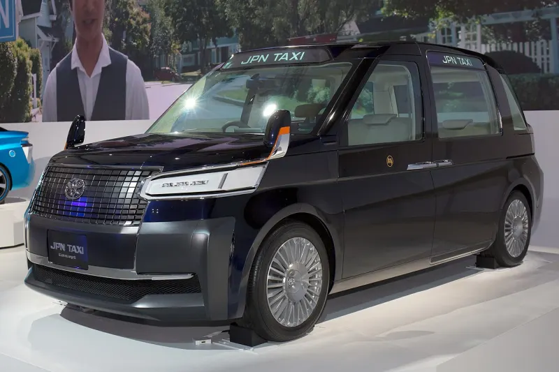 Toyota Prius+ JPN Taxi Concept (2013 óta)