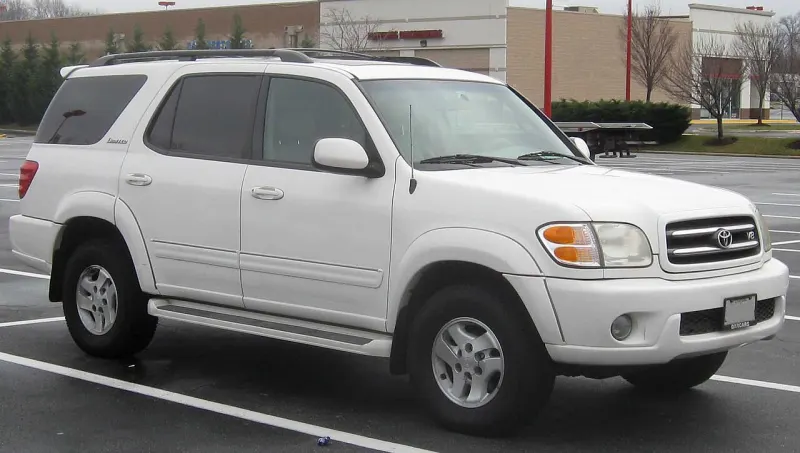 Toyota Sequoia First generation (2000–2007)