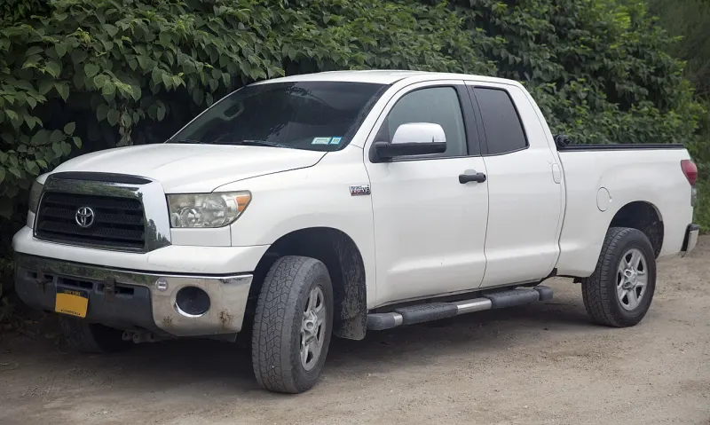 Toyota Tundra Second generation (2006–2021)