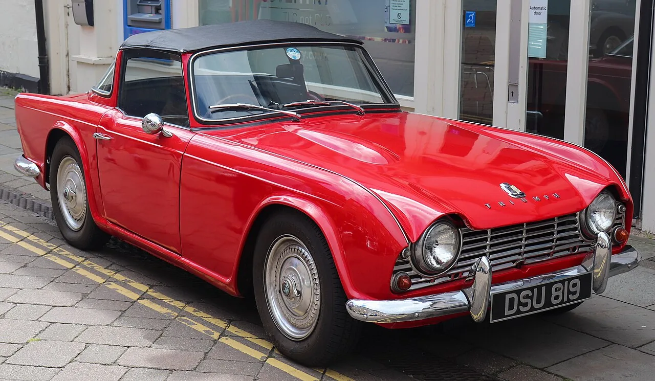 Triumph TR4 — Triumph TR4 (1961–1965)