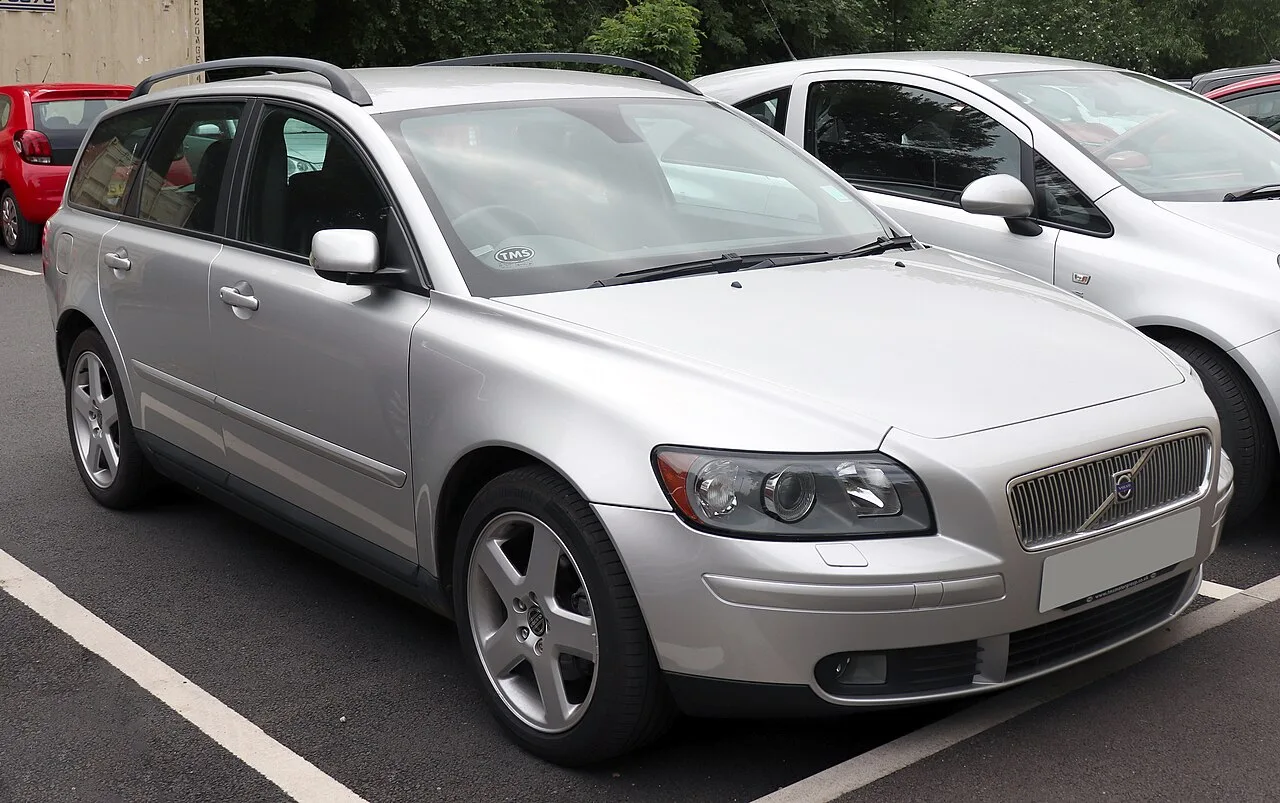 Volvo V50 — Volvo V50 (2004–2012)